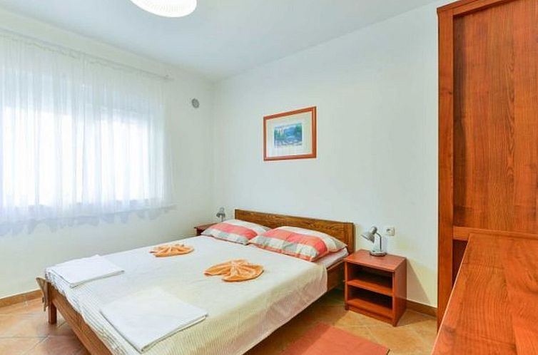 Appartement Holiday Apartment Inga with exit to the beach