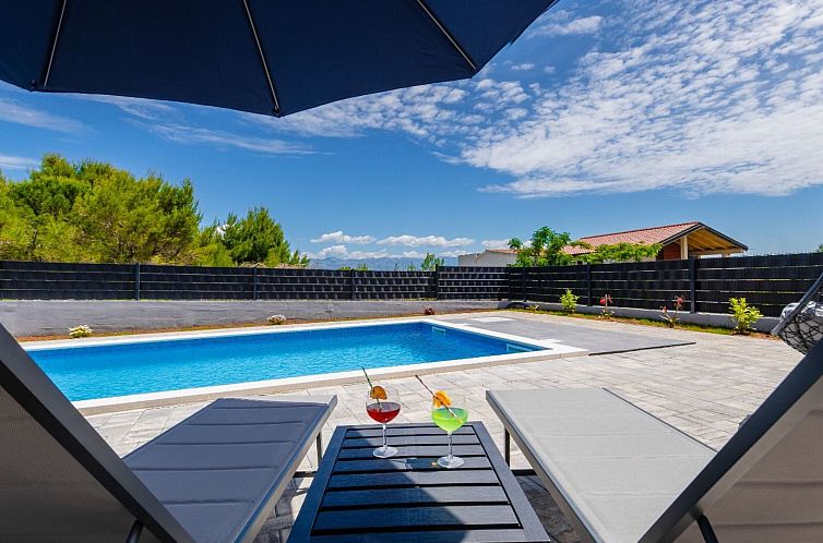 Vakantiehuis NEU Ferienhaus in Vir -TA Leut Agency