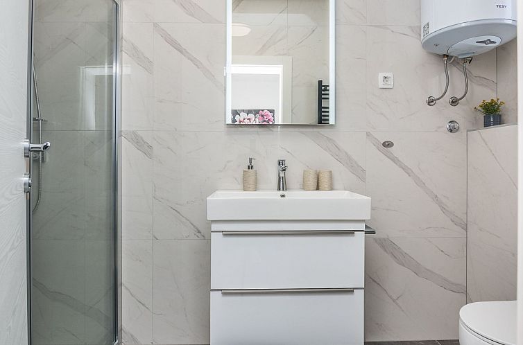 Appartement Wohnung mit Meerblick Glamour Vir - Agentur TA L