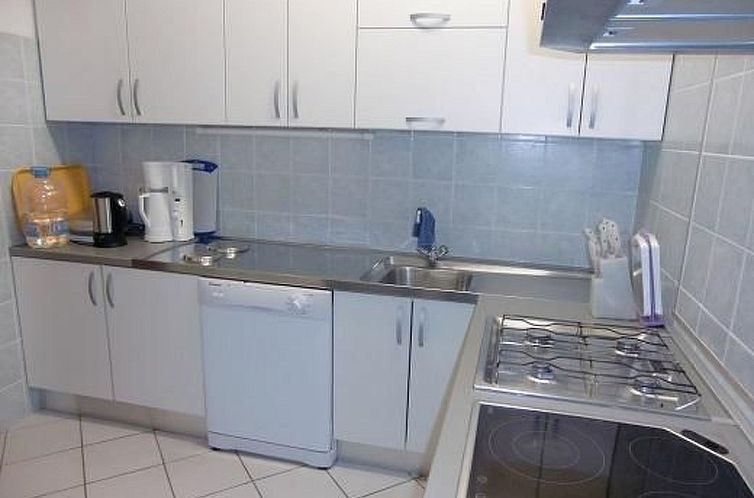 Vakantiehuis Villa mit beheiztem Pool Privlaka - TA Leut Age