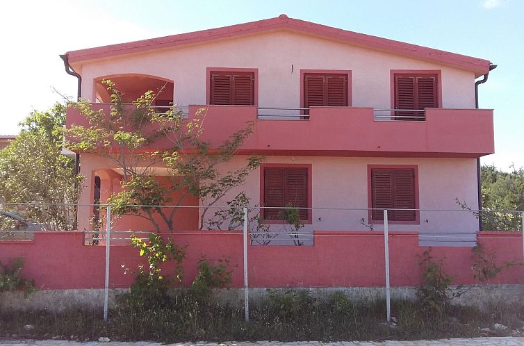 Appartement Ema erste Etage mit offener Terrasse