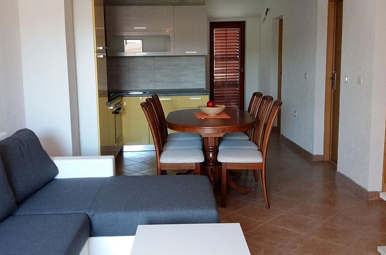 Appartement Ema erste Etage mit offener Terrasse