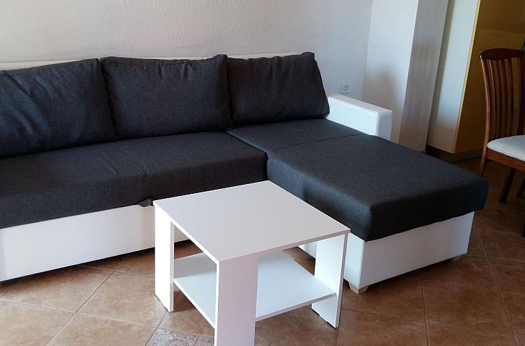 Appartement Ema erste Etage mit offener Terrasse