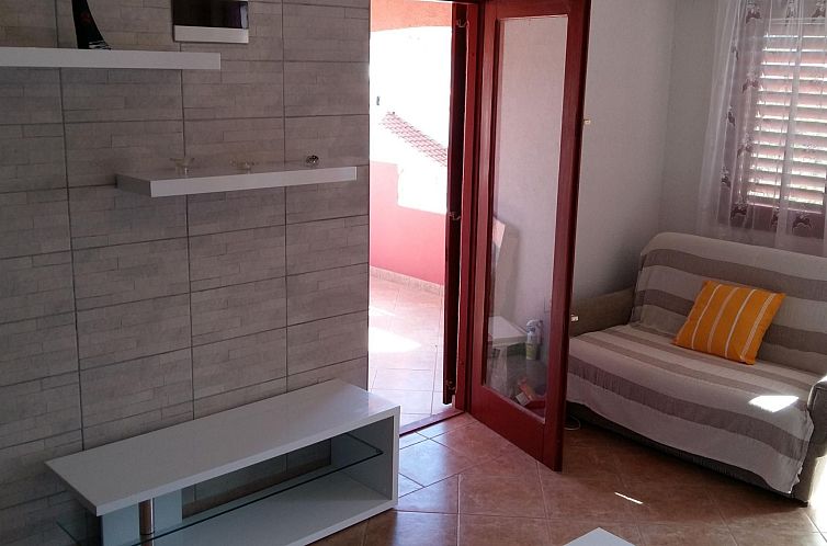 Appartement Ema erste Etage mit offener Terrasse