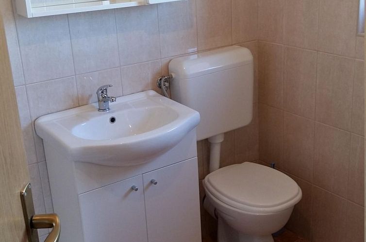 Appartement Ema erste Etage mit offener Terrasse