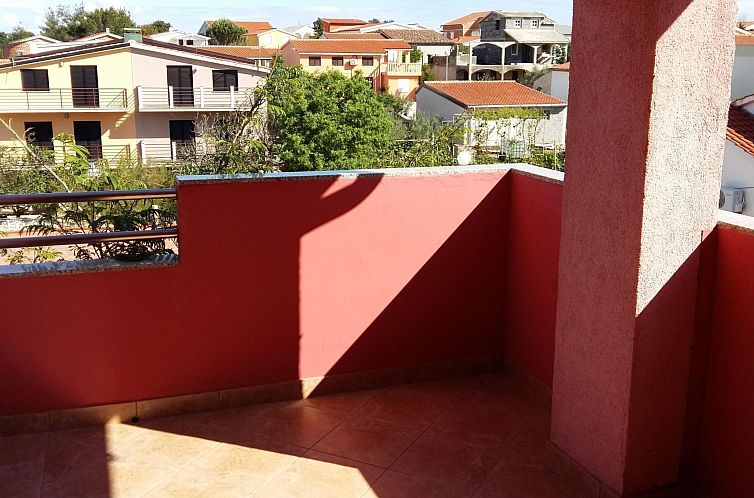 Appartement Ema erste Etage mit offener Terrasse