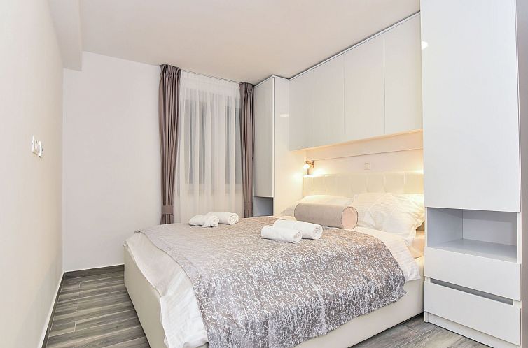 Guest house 1038369 - Apartment Dalmatia - Appartement Apartment Sana 1