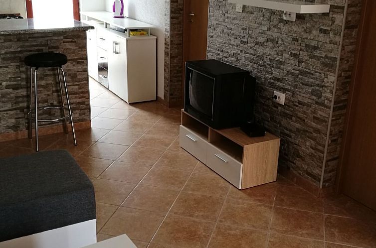 Appartement Gemütliche Erdgeschosswohnung Ema mit Terrasse