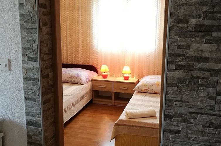 Appartement Gemütliche Erdgeschosswohnung Ema mit Terrasse