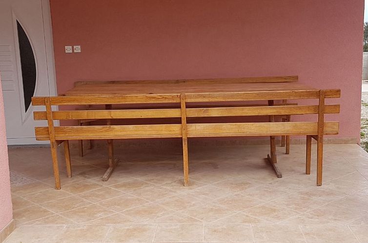 Appartement Gemütliche Erdgeschosswohnung Ema mit Terrasse