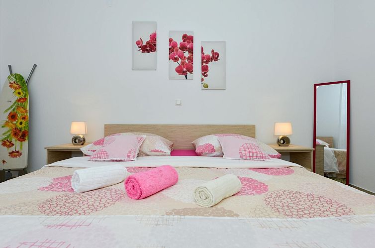 Appartement für fünf Personen im ersten Stock