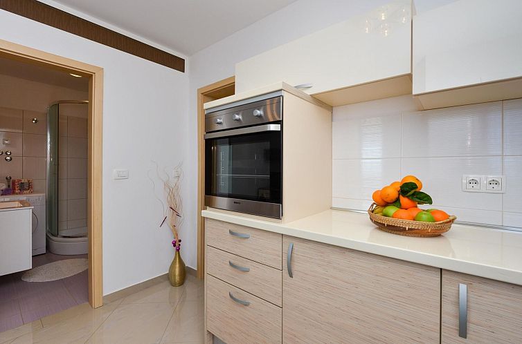Appartement für fünf Personen im ersten Stock
