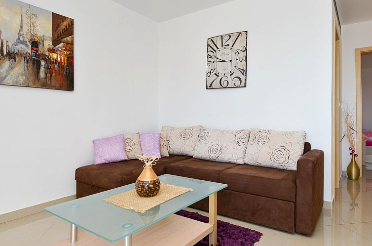 Appartement für fünf Personen im ersten Stock