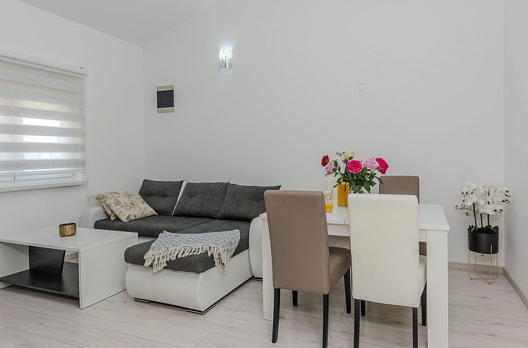 Appartement Apartment Lucica 4