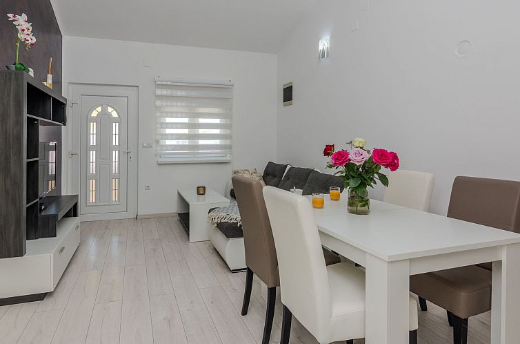 Appartement Apartment Lucica 4