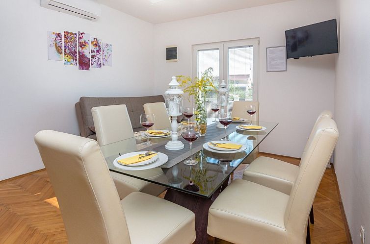 Appartement Apartment Radovic Nives