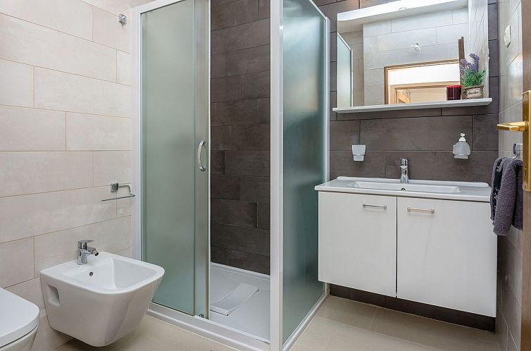 Appartement Apartment Radovic Nives