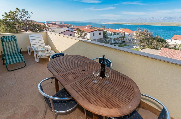 Appartement Apartment Partelj 7