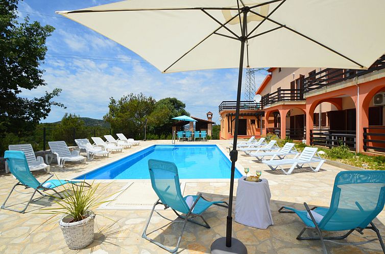 Guest house 1038406 - Apartment Dalmatia - Appartement Bilice