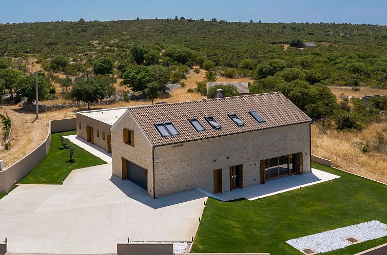 Vakantiehuis Villa Klang der Stille bei Sibenik