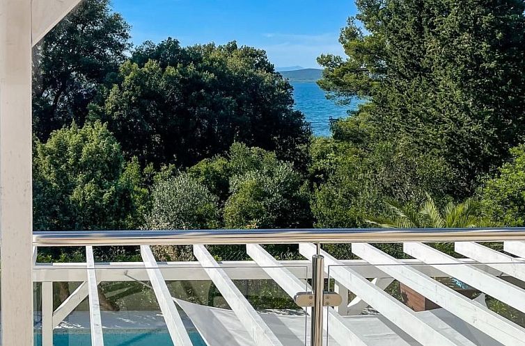 Vakantiehuis Großes Ferienhaus zur alleinigen Nutzung mit P