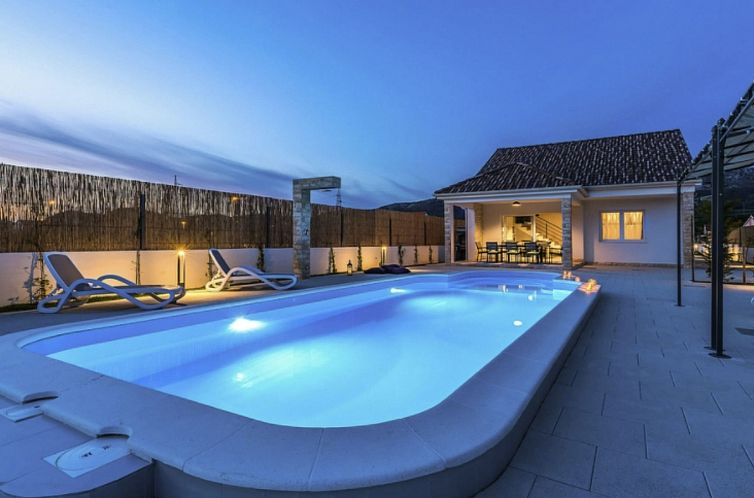 Vakantiehuis Villa Juhuhu in Dubrava kod Sibenik