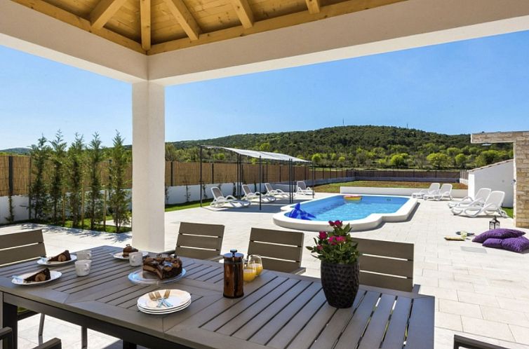 Vakantiehuis Villa Juhuhu in Dubrava kod Sibenik