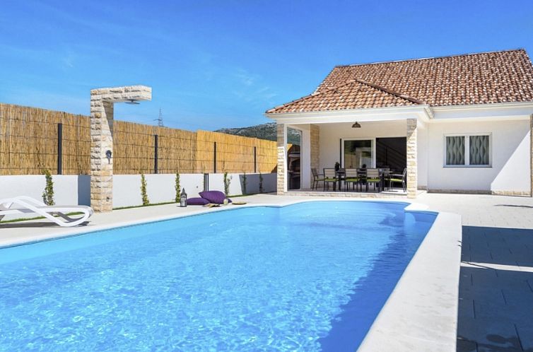 Vakantiehuis Villa Juhuhu in Dubrava kod Sibenik