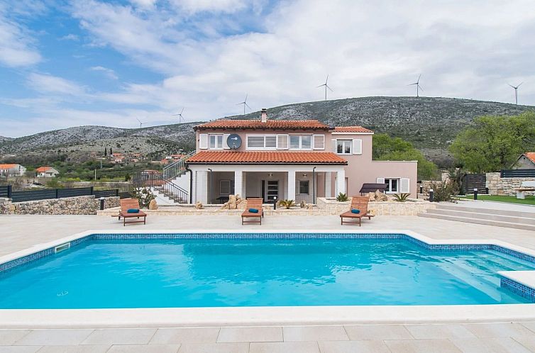 Vakantiehuis Villa Natura Piedra bei Sibenik