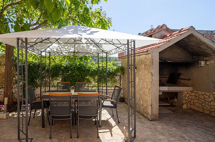 Vakantiehuis Villa Salvia Mare in Šibenik