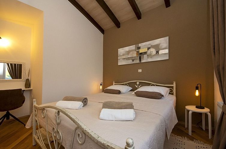 Vakantiehuis Villa Whitestone bei Šibenik