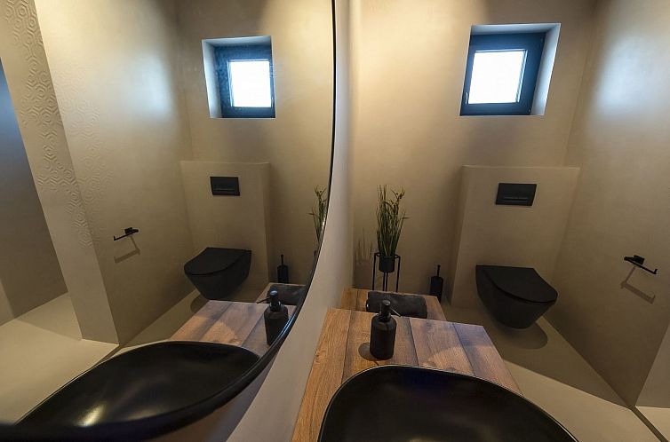 Vakantiehuis Villa Whitestone bei Šibenik