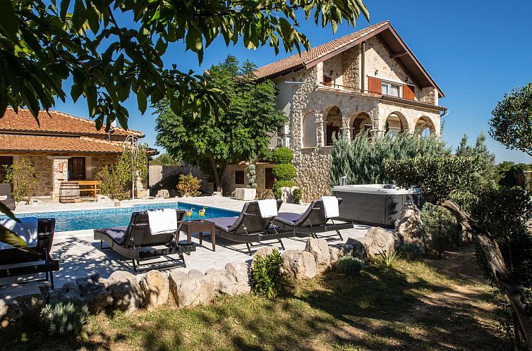 Vakantiehuis Villa Rustica mit traditionellem und rustikalem