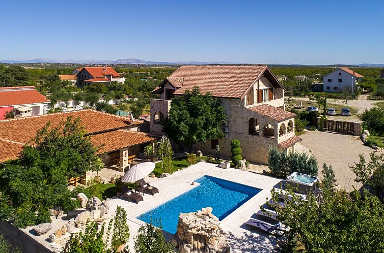 Vakantiehuis Villa Rustica mit traditionellem und rustikalem