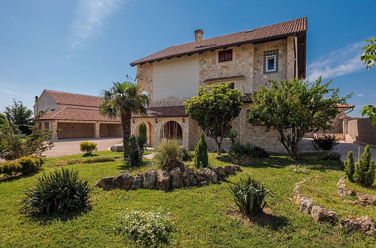 Vakantiehuis Villa Rustica mit traditionellem und rustikalem