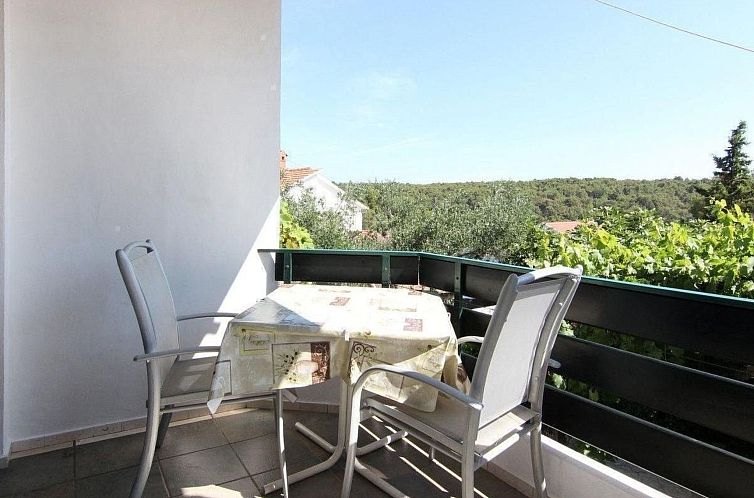 Guest house 1038906 - Apartment Dalmatia - Appartement Klimatisiertes Studio mit eigenem Balkon