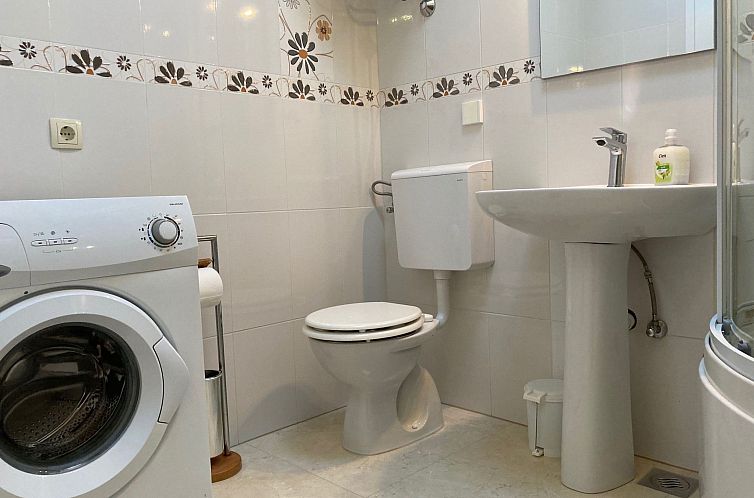 Appartement Wohnung in Povlja mit privatem Parkplatz