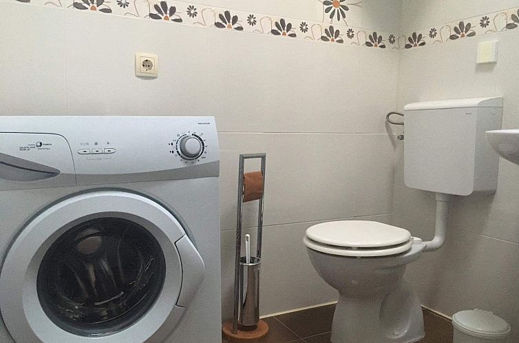 Appartement Wohnung in Povlja mit privatem Parkplatz