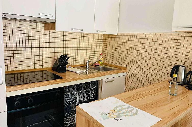 Appartement in Povlja mit gemeinschaftlichem Parkplatz