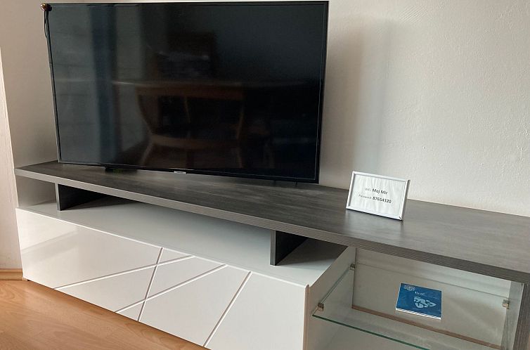 Appartement in Povlja mit gemeinschaftlichem Parkplatz