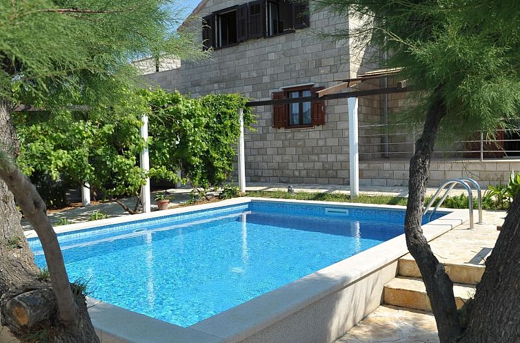 Unterkunft 1039018 - Ferienhaus Dalmatien - Vakantiehuis "Sofija" mit Whirlpool