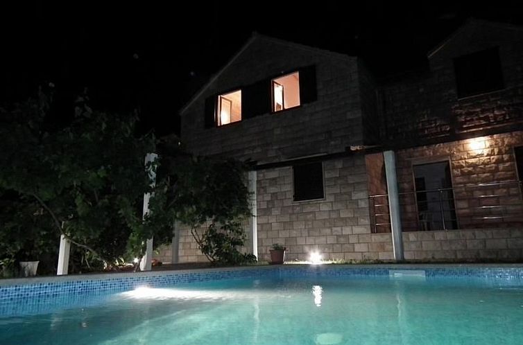 Vakantiehuis "Sofija" mit Whirlpool