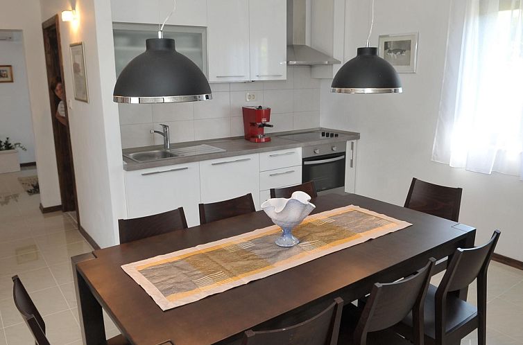 Vakantiehuis "Sofija" mit Whirlpool