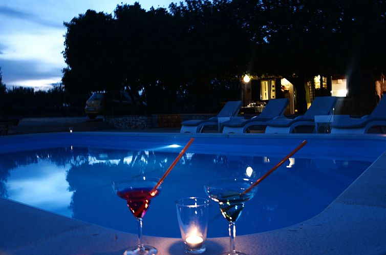 Vakantiehuis mit Terrasse und Pool in herrlicher Naturlandsc