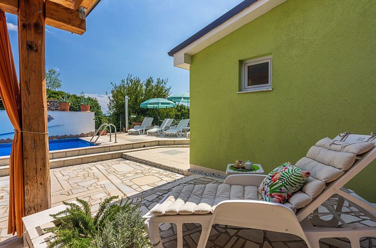 Vakantiehuis Greenhouse Adria mit großer Terrasse und Pool