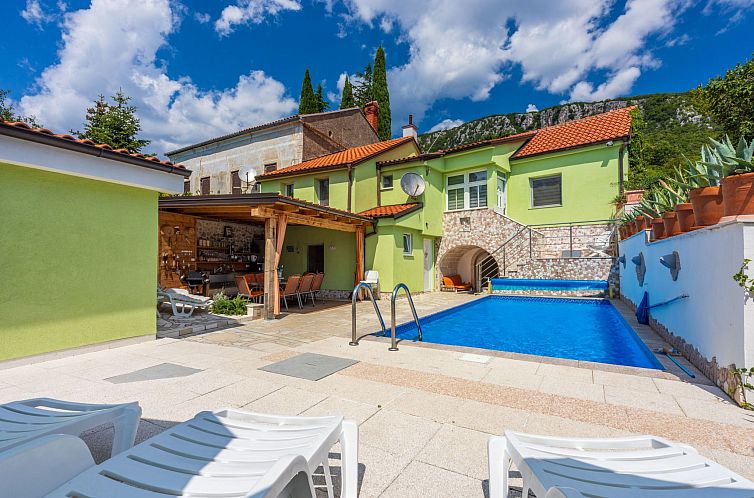 Vakantiehuis Greenhouse Adria mit großer Terrasse und Pool