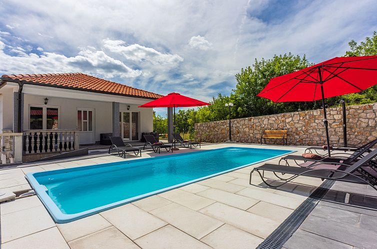 Appartement Mera / HR-10956-01