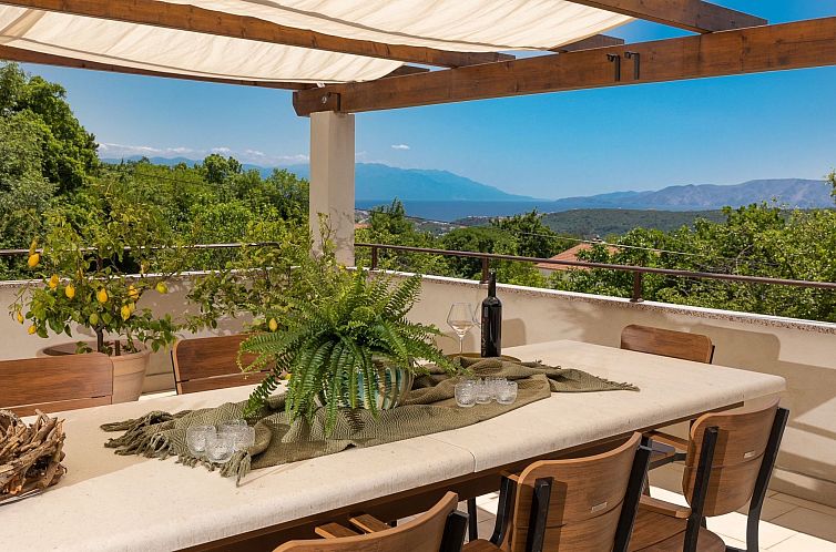 Vakantiehuis Ferienvilla mit privatem Pool