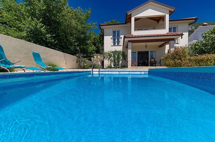 Vakantiehuis Ferienvilla mit privatem Pool