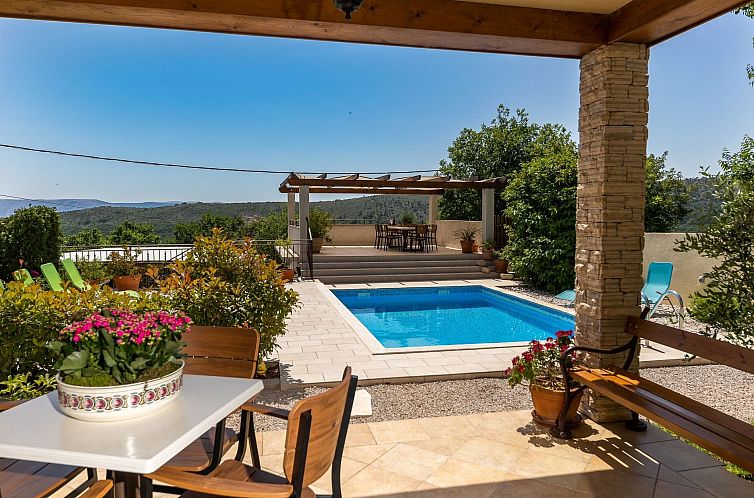 Vakantiehuis Ferienvilla mit privatem Pool